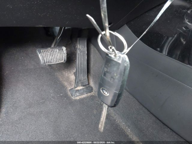 KNDJP3A51G7371987 KIA SOUL +