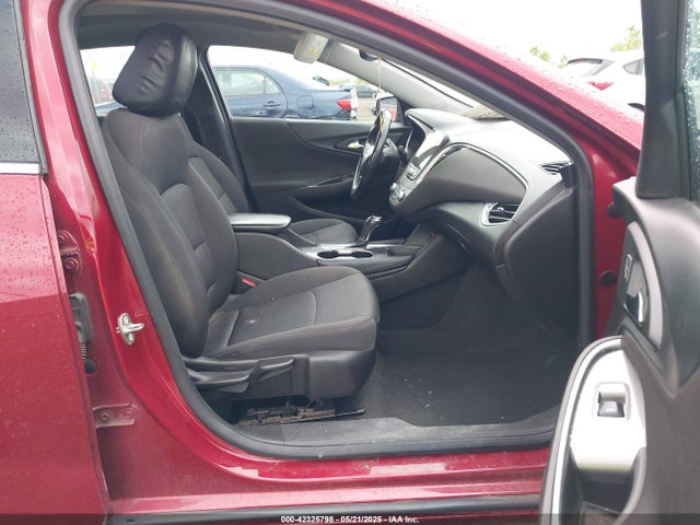 1G1ZD5STXJF113722 Chevrolet MALIBU LT