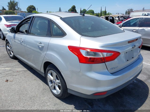 1FADP3F28EL306446 Ford FOCUS SE