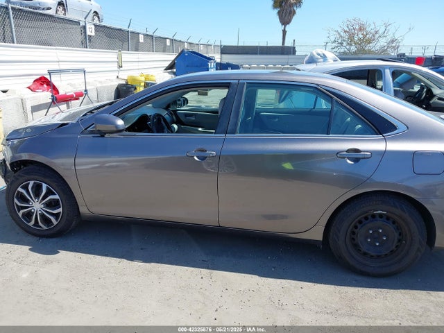 4T1BF1FK6HU795867 Toyota CAMRY LE