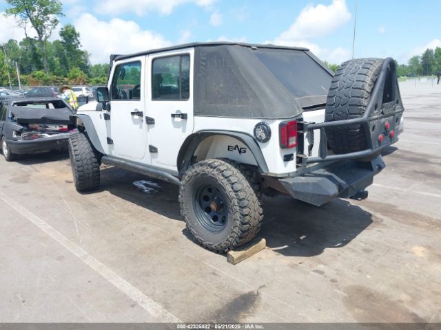2014 JEEP WRANGLER UNLIMITED 1C4BJWDG1EL214307 Photo 2