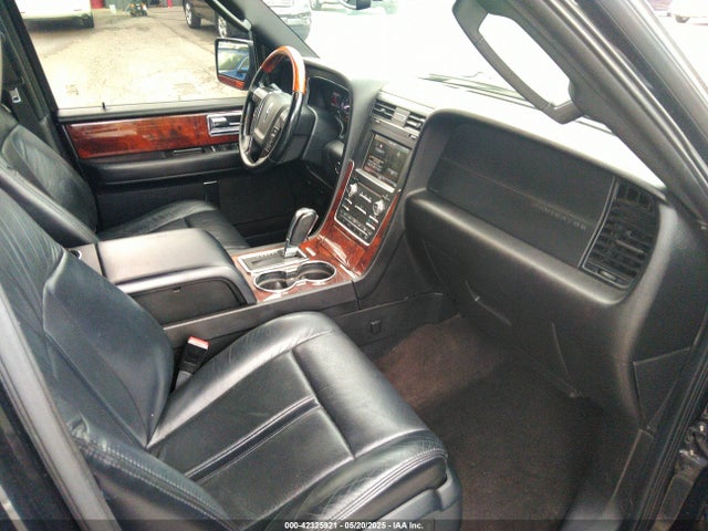5LMJJ2JT1FEJ13109 Lincoln Navigator