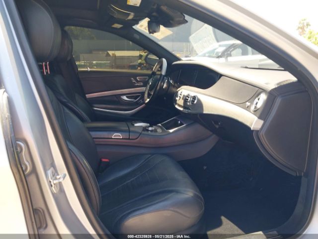 WDDUG8CB5GA280257 Mercedes-Benz S 550