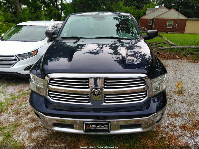 1C6RR7GG2JS311743 RAM 1500 Big Horn  4x4 6'4 Box