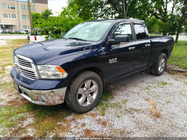 1C6RR7GG2JS311743 RAM 1500 Big Horn  4x4 6'4 Box