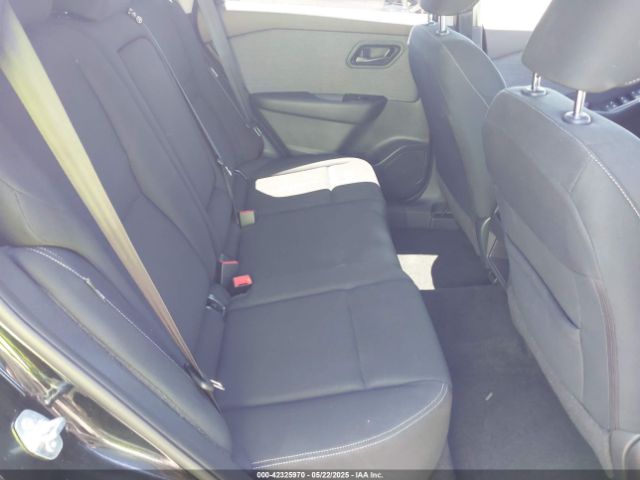 5N1BT3AA5PC889178 Nissan Rogue S Fwd