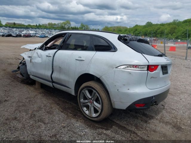 2018 JAGUAR F-PACE SADCL2FN2JA250973 Photo 2
