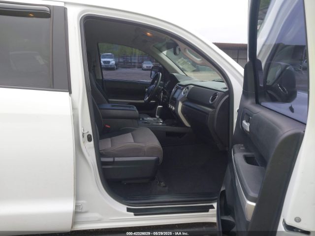 5TFDW5F17FX432694 Toyota Tundra Sr5 5.7l V8