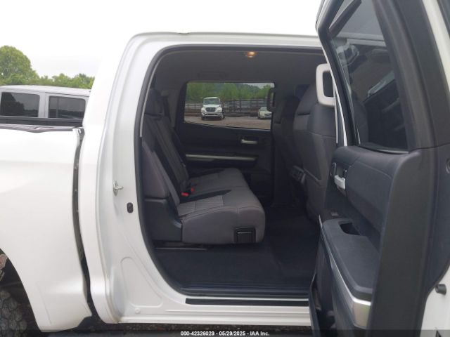 5TFDW5F17FX432694 Toyota Tundra Sr5 5.7l V8