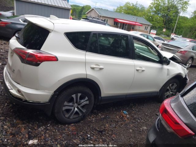 JTMBFREV5JJ727985 Toyota RAV4 LE