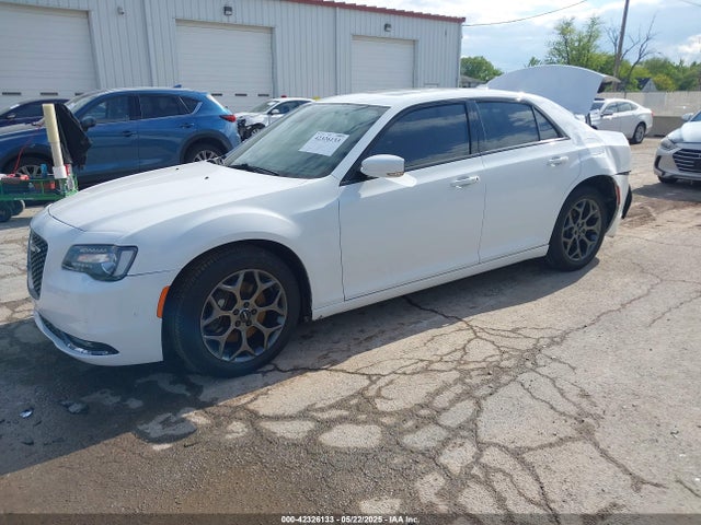Chrysler 2018 2018 2C3CCAGG8JH117890 Image 2