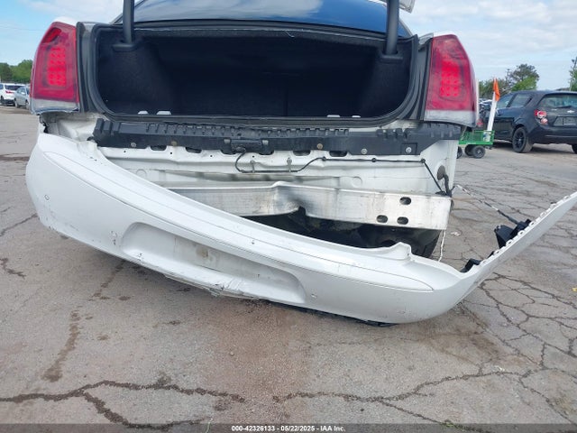 Chrysler 2018 2018 2C3CCAGG8JH117890 Image 6