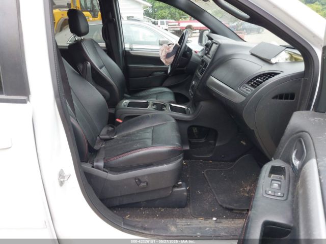 2C4RDGEG9GR318466 Dodge Grand Caravan R/t