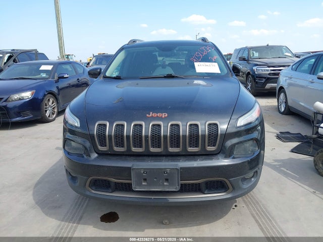 1C4PJLCB8GW283975 Jeep 2016