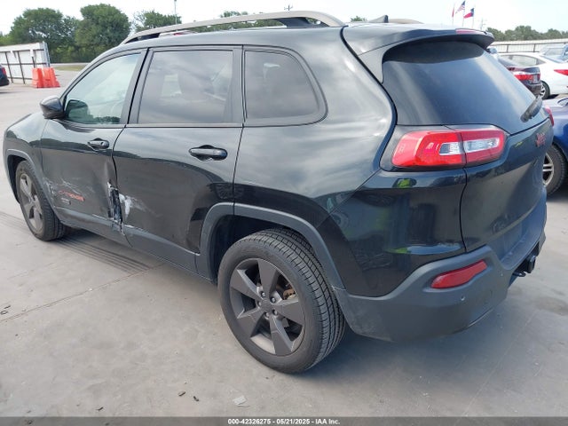 1C4PJLCB8GW283975 Jeep 2016