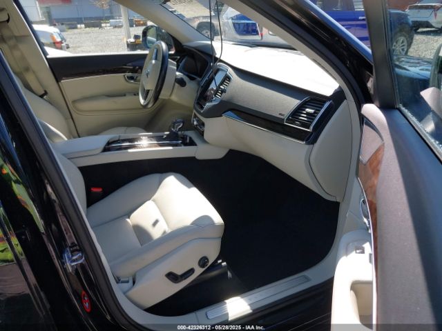 2017 VOLVO XC90 YV4A22PK7H1175141 Photo 4
