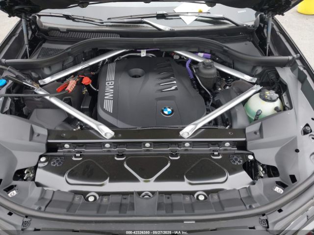 2025 BMW X7 5UX23EM04S9Y31084 Photo 9