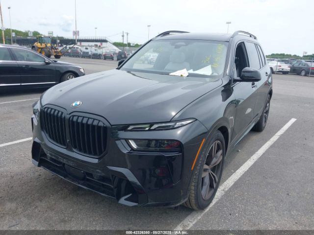 2025 BMW X7 5UX23EM04S9Y31084 Photo 1