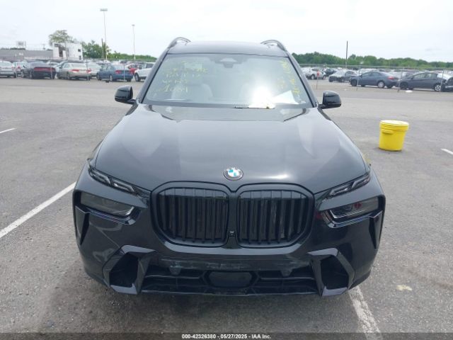 2025 BMW X7 5UX23EM04S9Y31084 Photo 5