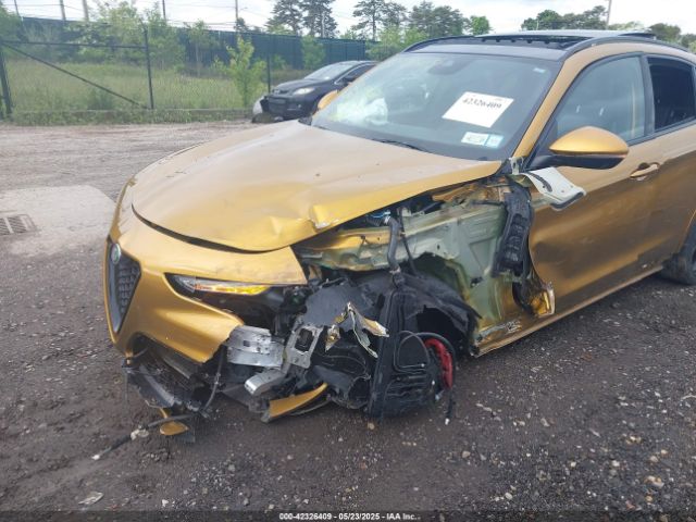 2022 ALFA ROMEO STELVIO ZASPAKBNXN7D26328 Photo 5