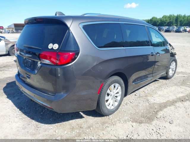 2019 CHRYSLER PACIFICA 2C4RC1BGXKR680562 Photo 3