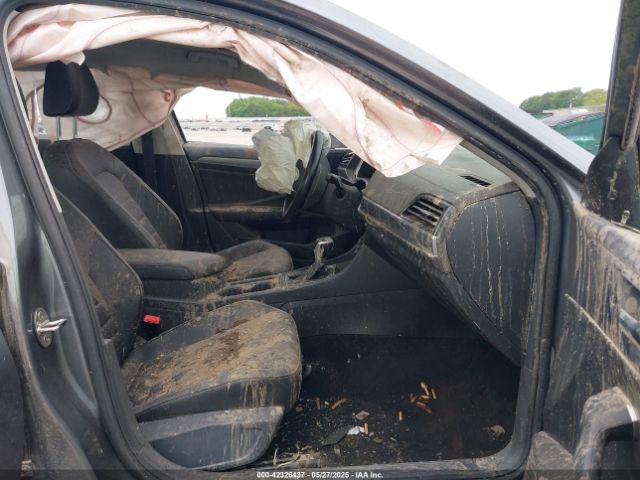 2022 VOLKSWAGEN JETTA 3VW7M7BU5NM000413 Photo 4