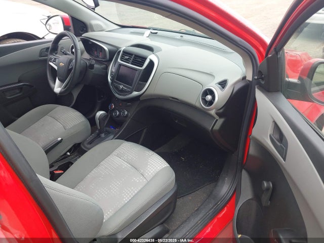 1G1JG6SB2L4115688 Chevrolet Sonic Fwd  1fl 5-door