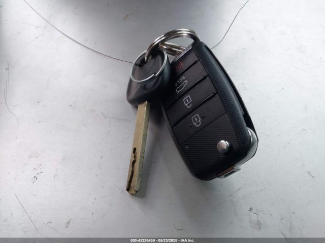 5XXGT4L39GG039021 KIA Optima Lx