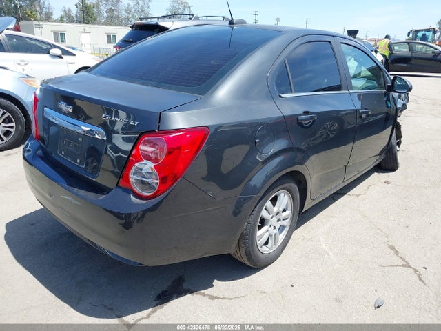1G1JC5SH1F4169630 Chevrolet Sonic Lt Auto