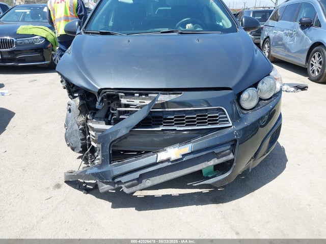 1G1JC5SH1F4169630 Chevrolet Sonic Lt Auto