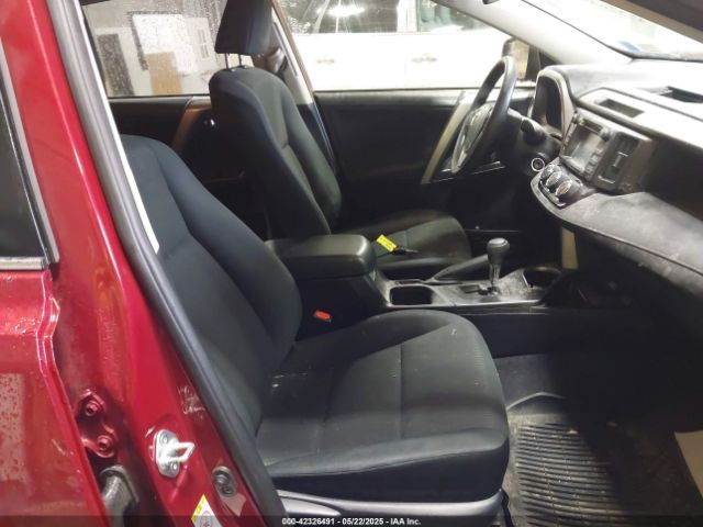 JTMBFREV1JD224498 Toyota RAV4 LE