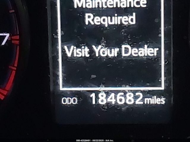 JTMBFREV1JD224498 Toyota RAV4 LE