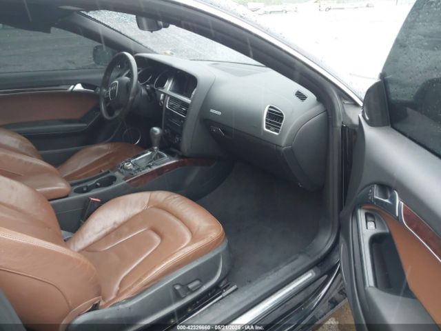 2010 AUDI A5 WAULFAFR6AA002531 Photo 4