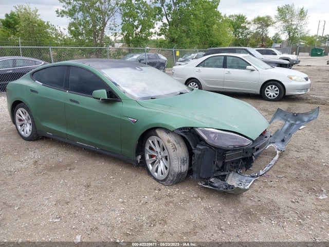 2015 TESLA MODEL S 5YJSA1S24FF094338 Photo 0