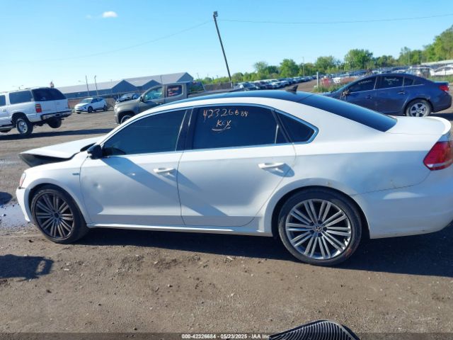 1VWBS7A31FC075721 Volkswagen Passat 1.8t Sport