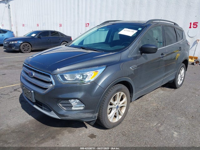 1FMCU9GD2HUA54737 Ford ESCAPE SE