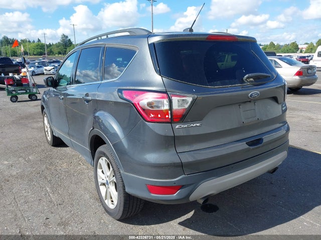 1FMCU9GD2HUA54737 Ford ESCAPE SE