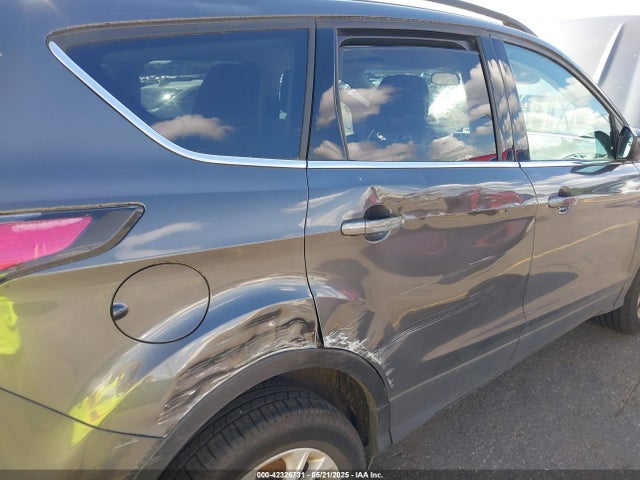 1FMCU9GD2HUA54737 Ford ESCAPE SE