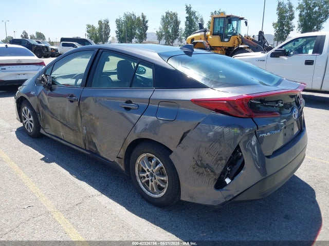 JTDKAMFP3N3203004 Toyota Prius Prime Xle