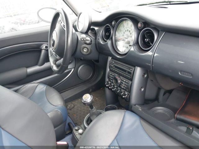 2004 MINI COOPER S WMWRE33484TD77611 Photo 4