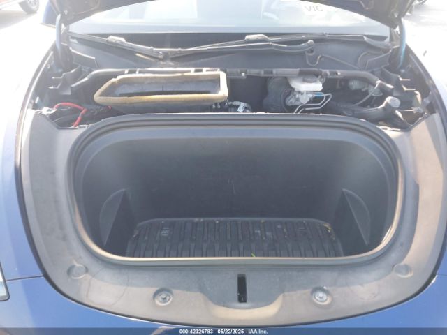 5YJYGDEE6LF027400 Tesla 2020