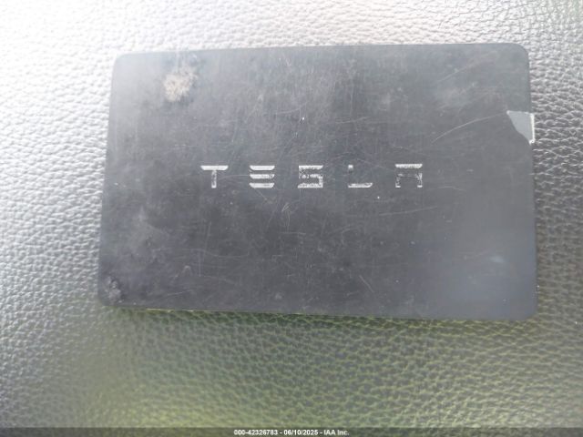 5YJYGDEE6LF027400 Tesla 2020