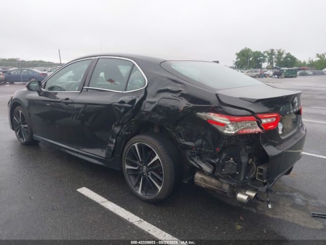 4T1B61HK2JU042257 Toyota CAMRY XSE
