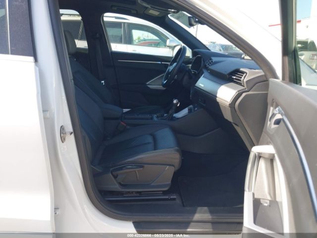 2019 AUDI Q3 WA1AECF32K1072625 Photo 4