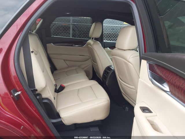 2018 CADILLAC XT5 1GYKNCRS3JZ242532 Photo 7