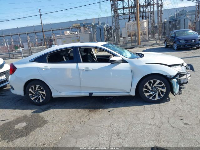 2HGFC2F78JH570022 Honda CIVIC EX
