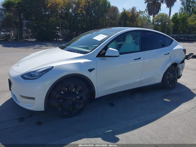 2021 TESLA MODEL Y 5YJYGDEE5MF276952 Photo 1