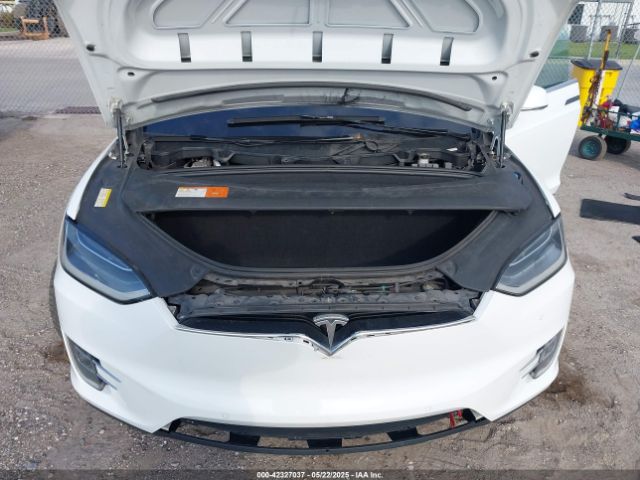 2016 TESLA MODEL X 5YJXCBE43GF000471 Photo 9