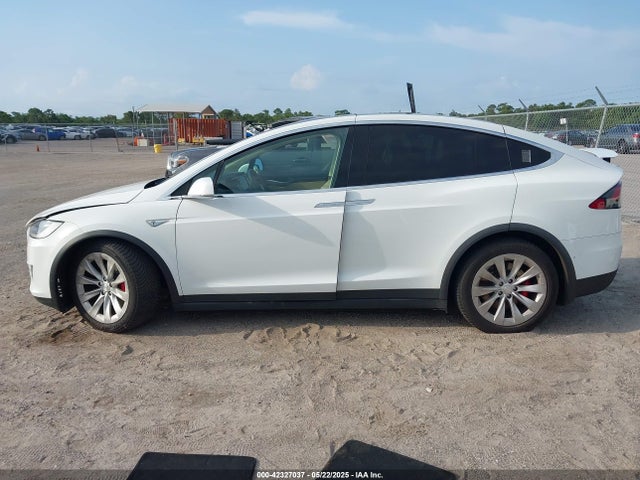 5YJXCBE43GF000471 Tesla Model X 75d/p100d/p90d