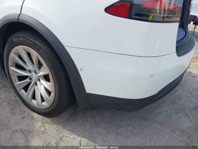 2016 TESLA MODEL X 5YJXCBE43GF000471 Photo 5